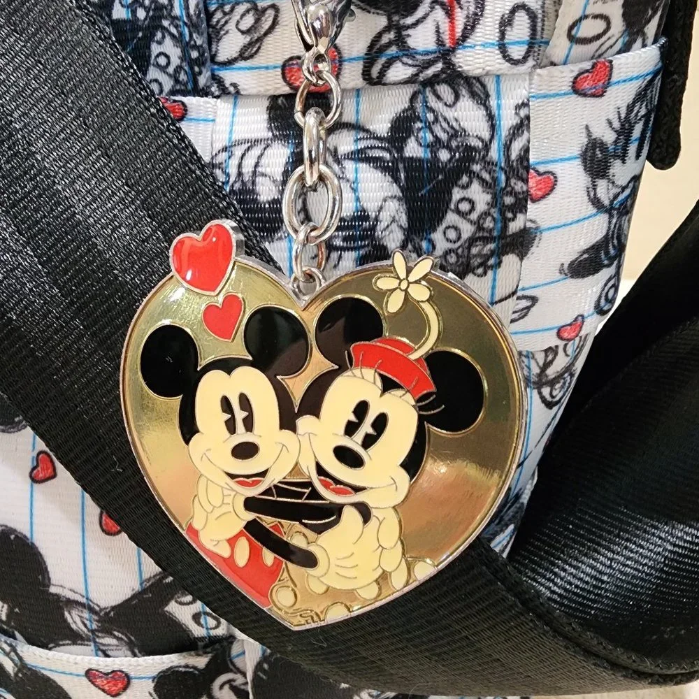 Disney Couture Mickey Minnie Sweethearts Love Black White Purse Harveys Seatbelt